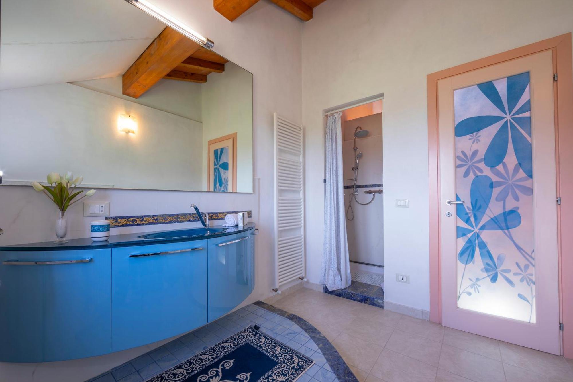 Villa Clara Few Km From The Sea - Happy Rentals Пиетрасанта Екстериор снимка